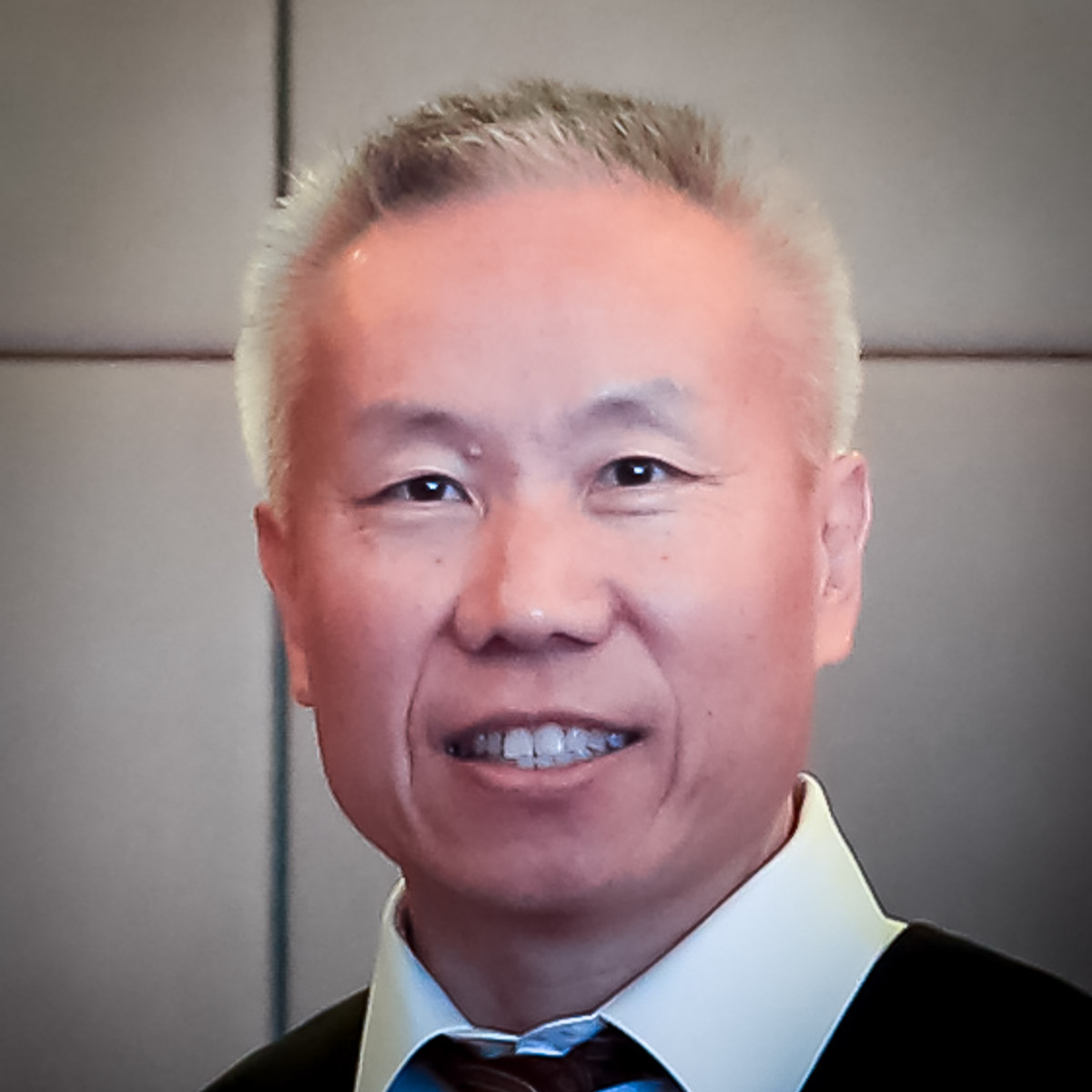 Photo of Donglin Bai